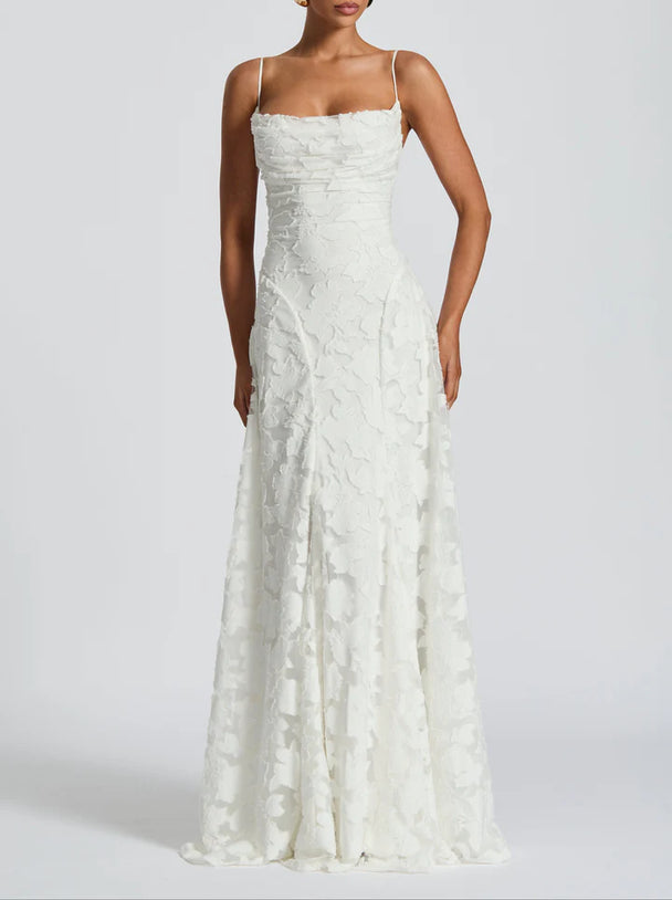 Fließende Eleganz in einem zeitlosen Maxi-Stil